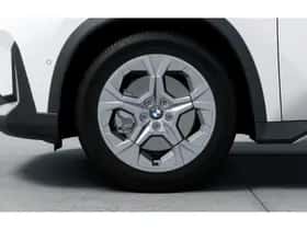 BMW iX1 (2026) thumbnail 8