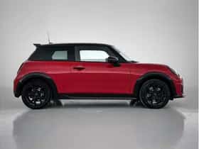 MINI Hatchback (2026) thumbnail 6