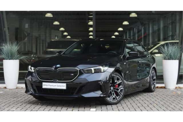 BMW i5 (2024) thumbnail 1