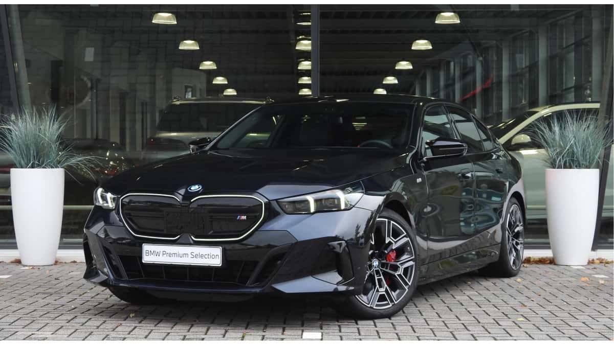 BMW i5 (2024) — foto 1