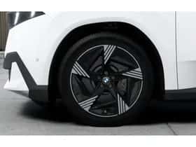 BMW iX3 (2026) thumbnail 6