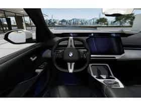BMW iX3 (2026) thumbnail 7
