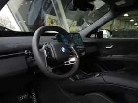 BMW iX3 (2026) thumbnail 13