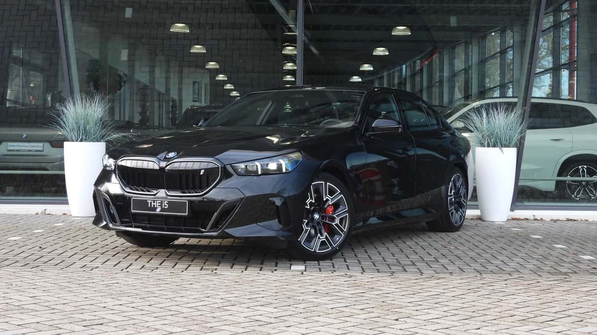 BMW i5 (2026) — foto 1