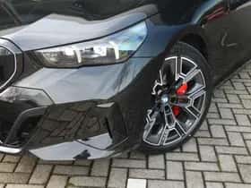 BMW i5 (2026) thumbnail 6