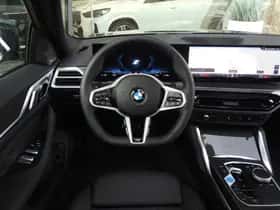 BMW i4 (2026) thumbnail 2