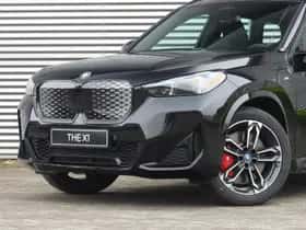 BMW iX1 (2026) thumbnail 2