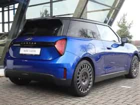 MINI Hatchback (2025) thumbnail 18