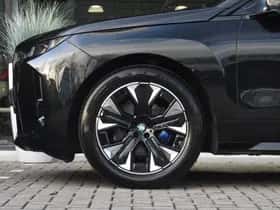 BMW iX (2025) thumbnail 21