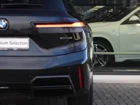 BMW iX (2025) thumbnail 24