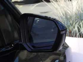 BMW iX (2025) thumbnail 28