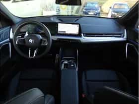 BMW iX2 (2026) thumbnail 3