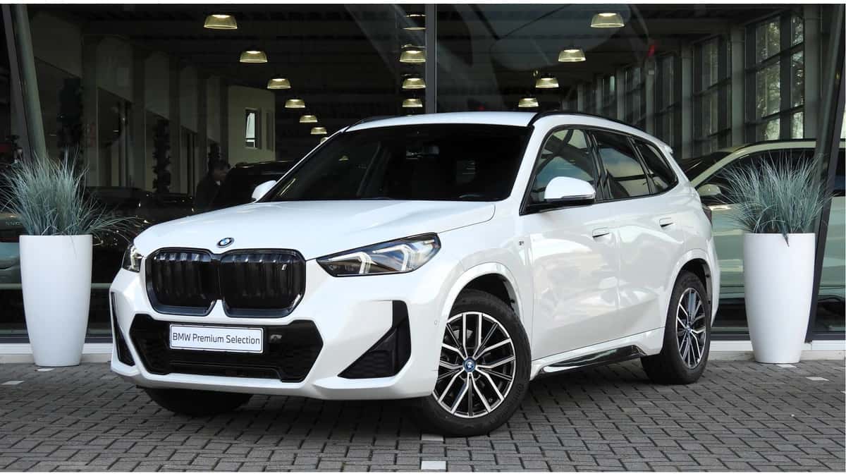 BMW iX1 (2023) — foto 1