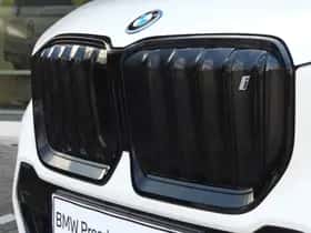 BMW iX1 (2023) thumbnail 8