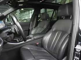 BMW X5 (2019) thumbnail 16