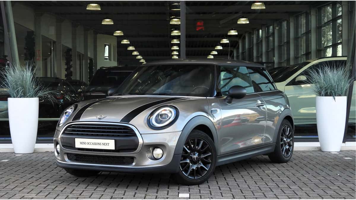 MINI Hatchback (2020) — foto 1