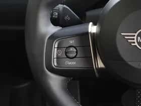 MINI Cabrio (2025) thumbnail 35