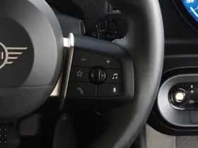 MINI Cabrio (2025) thumbnail 36