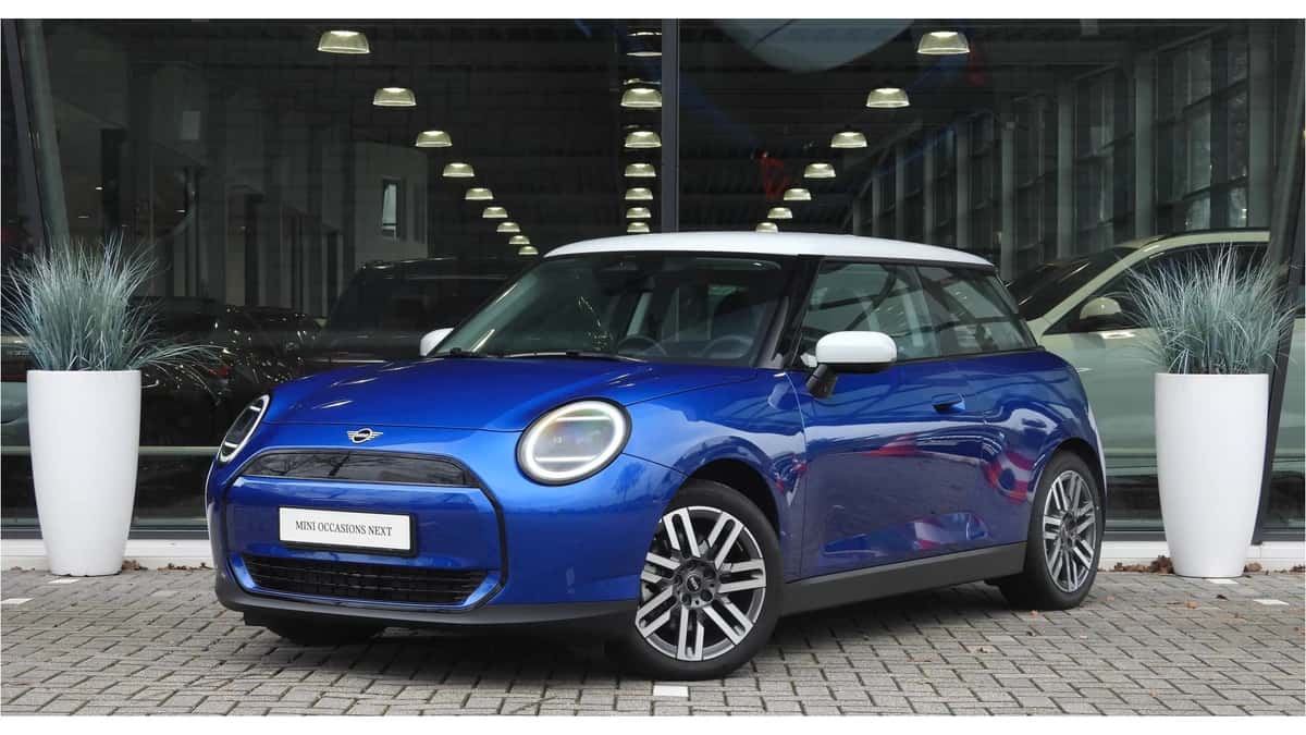 MINI Hatchback (2024) — foto 1