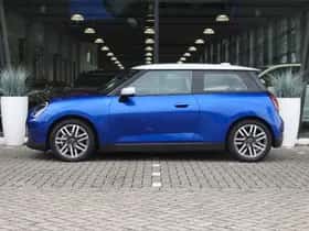 MINI Hatchback (2024) thumbnail 16