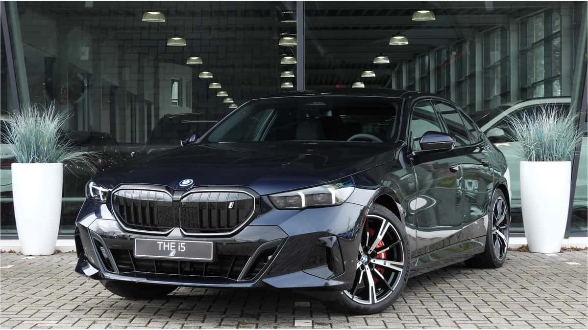 BMW i5 (2026) — foto 1