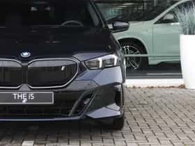 BMW i5 (2026) thumbnail 11