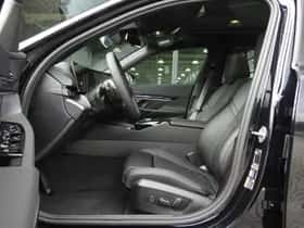 BMW i5 (2026) thumbnail 18