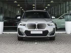 BMW iX1 (2025) thumbnail 11