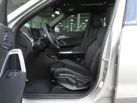 BMW iX1 (2025) thumbnail 18
