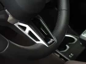 BMW iX1 (2025) thumbnail 11