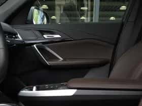 BMW iX1 (2025) thumbnail 13