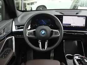 BMW iX1 (2025) thumbnail 32