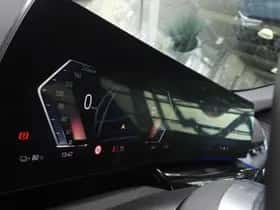 BMW iX1 (2025) thumbnail 9