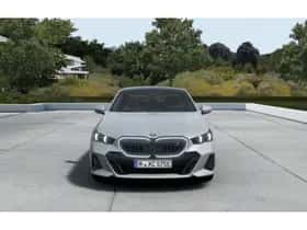 BMW i5 (2026) thumbnail 3
