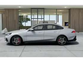 BMW i5 (2026) thumbnail 5