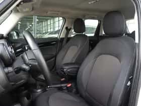 MINI Hatchback (2023) thumbnail 13