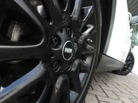 MINI Hatchback (2023) thumbnail 23
