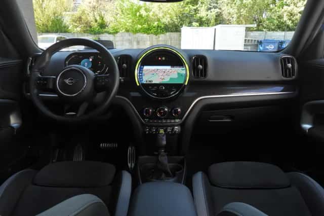 MINI Countryman (2022) thumbnail 3