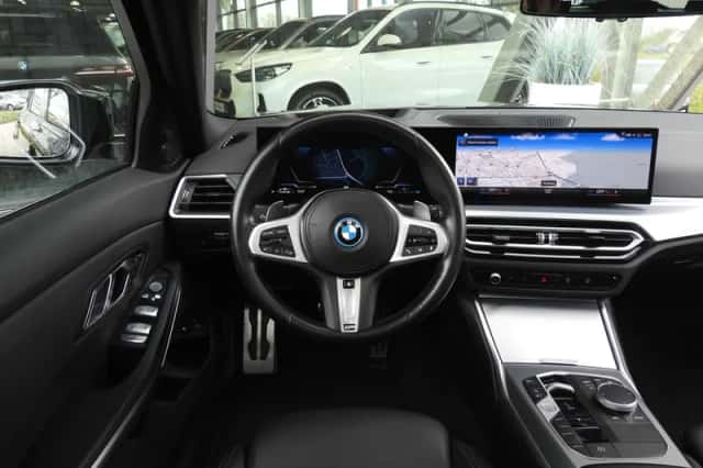 BMW 3-Serie (2022) thumbnail 2