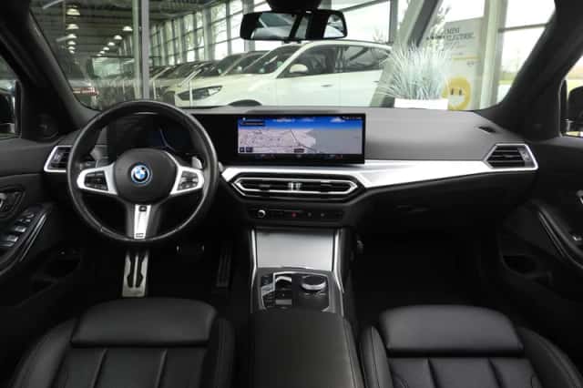 BMW 3-Serie (2022) thumbnail 3