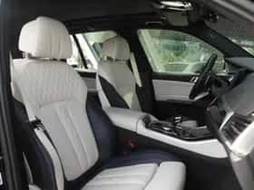 BMW X5 (2023) thumbnail 33