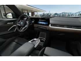 BMW iX1 (2026) thumbnail 8