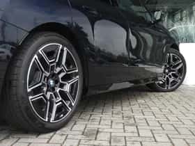 BMW iX (2026) thumbnail 13