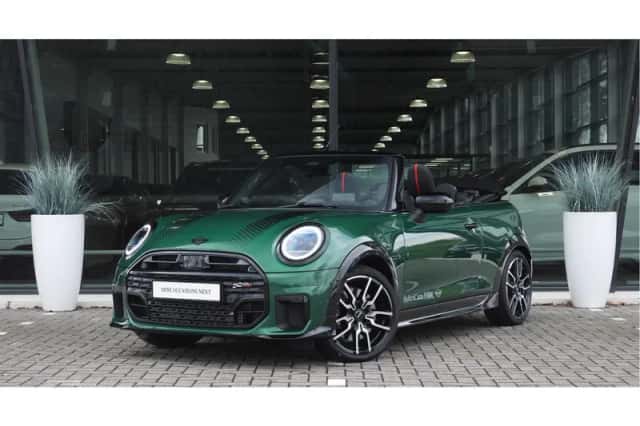 MINI Cabrio (2026) thumbnail 1