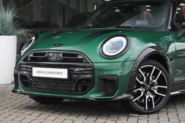 MINI Cabrio (2026) thumbnail 2