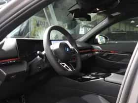 BMW i5 (2026) thumbnail 14