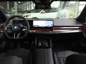 BMW i5 (2026) thumbnail 3