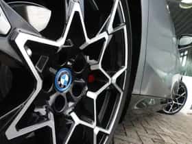 BMW i5 (2026) thumbnail 30