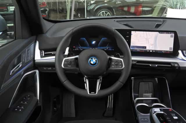 BMW X1 (2026) thumbnail 2