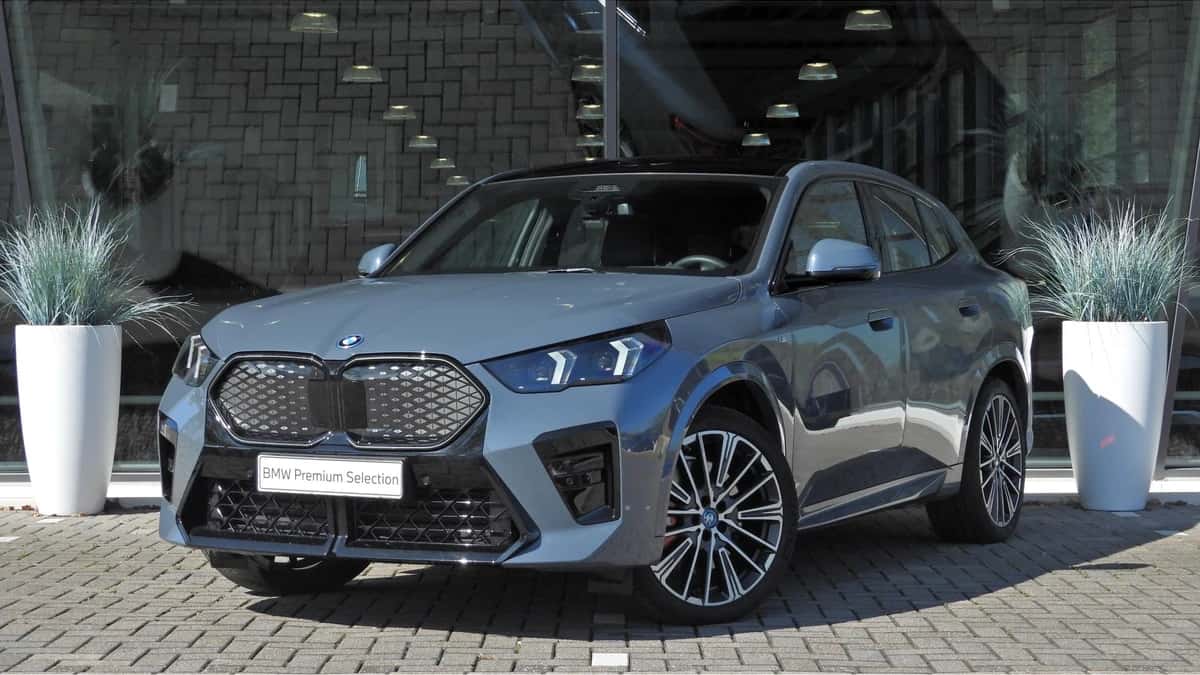 BMW iX2 (2025) — foto 1